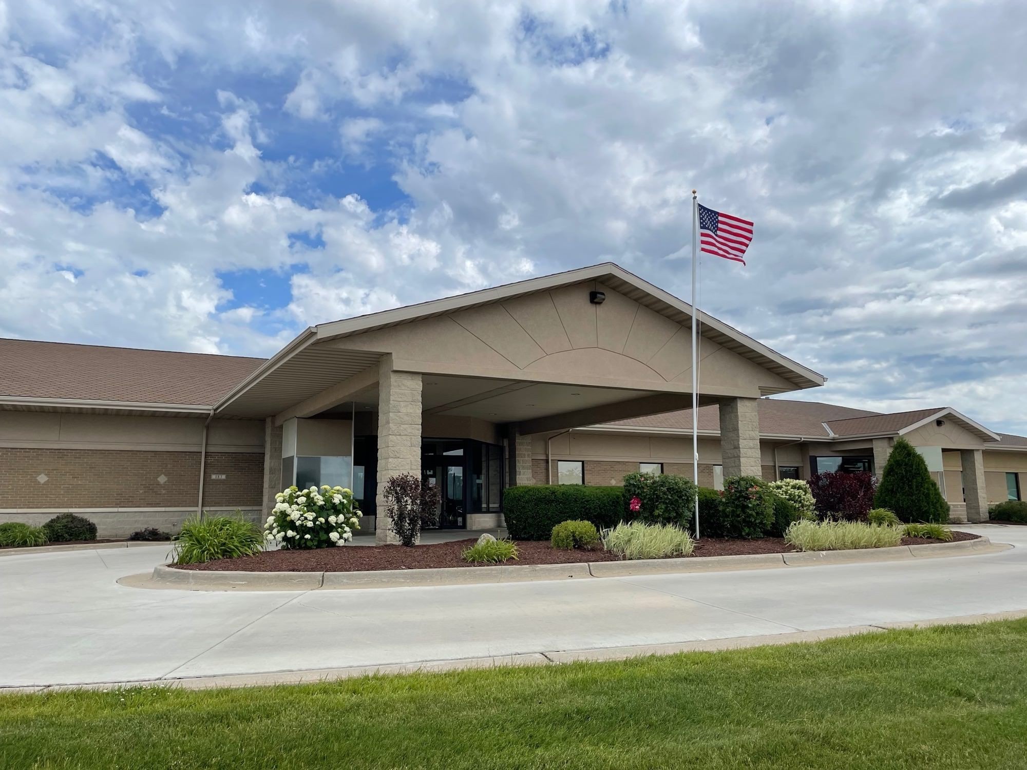 Exterior view of Saint Joseph orthopedic clinic where Dr. Josiah Valk sees patients